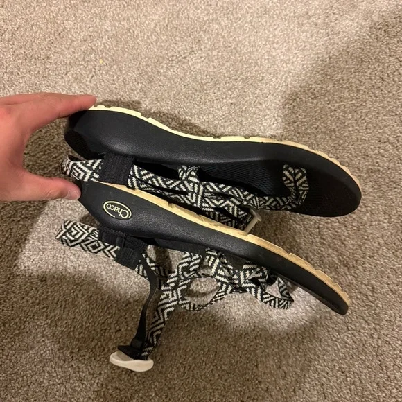 Chaco ZX2 Classic Sandal Black and White Strap Medium Width Women’s Size 10 - Picture 5 of 8